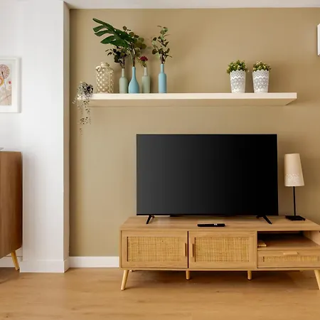 Appartement Wintowinrentals Modern With Private Indoor Patio In *